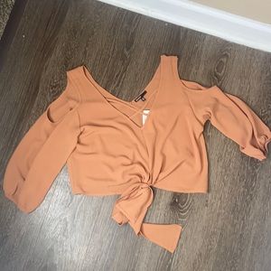 Orange quarter sleeve v-neck crop top